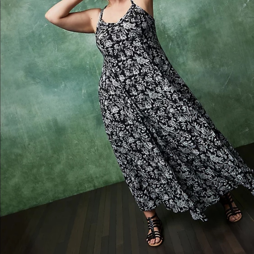 New with tags sundress maxi black floral Torrid size 00 or 10